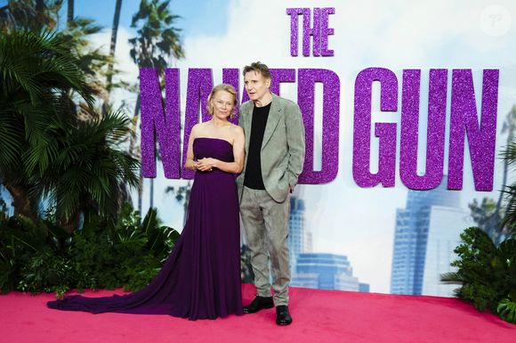 Pamela Anderson und Liam Neeson - Première du film "The Naked Gun" au Cineworld Leicester Square à Londres, le 22 juillet 2025.