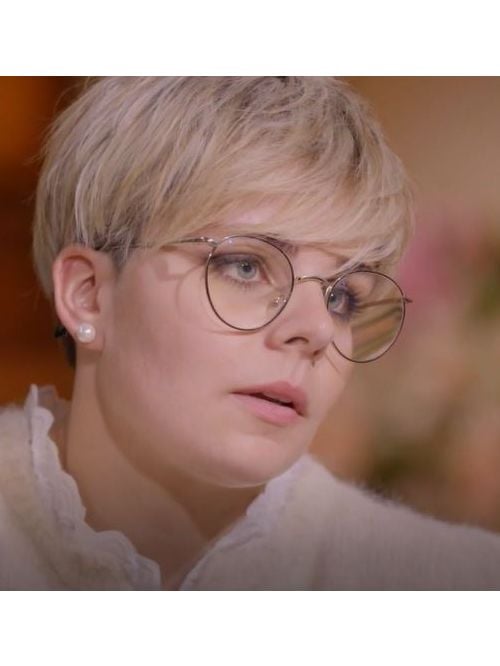 "Ca me change complètement de la ferme" : Perrine (L'amour est dans le pré) n'est plus du tout agricultrice, elle a décroché un contrat ailleurs