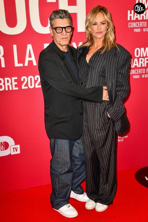 Depuis leur rencontre en 2024, Marc Lavoine et Adriana Karembeu affichent leur complicité lors de leurs apparitions publiques.

Marc Lavoine et Adriana Karembeu lors d'une séance photo pour le « Concerto pour la paix » d'Omar Harfouch au Théâtre des Champs-Élysées, le 18 septembre 2024 à Paris, en France. Photo : Shootpix/ABACAPRESS.COM