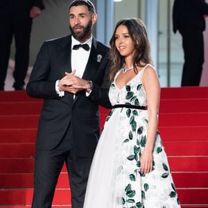 Karim Benzema et sa compagne Lyna Khoudri à la descente des marches du film « 13 jours 13 nuits » lors du 78e Festival International du Film de Cannes le 23 mai 2025
© Olivier Borde/ Bestimage
