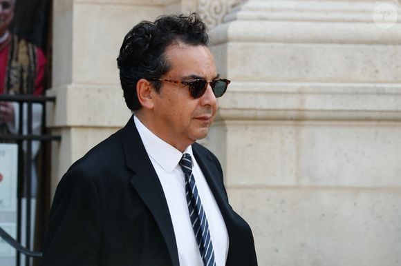 Patrick Cohen - Sorties des obsèques de Philippe Labro dans l'église de Saint-Germain-des-Prés à Paris le 13 juin 2025. © Dominique Jacovides - Christophe Clovis / Bestimage