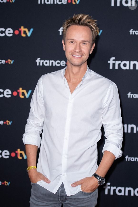 Mais cet été, Cyril Féraud a eu la joie de devenir vraiment papa, d'un petit Tim.

Cyril Feraud assiste a la Conference de Presse de rentree de France Televisions a Paris, France le 11 Juillet 2023. Photo par Aurore Marechal/ABACAPRESS.COM