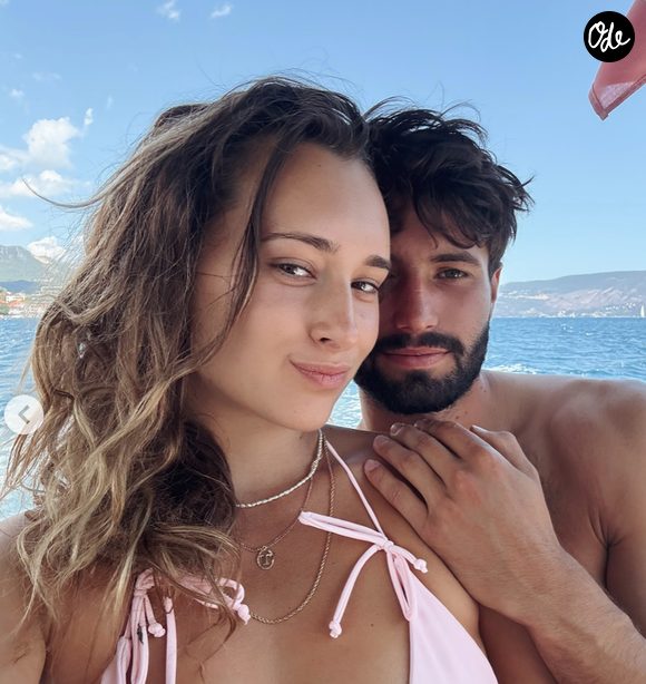Les deux amoureux s’étaient pourtant croisés près de dix ans auparavant.

Capture Instagram - Tania K