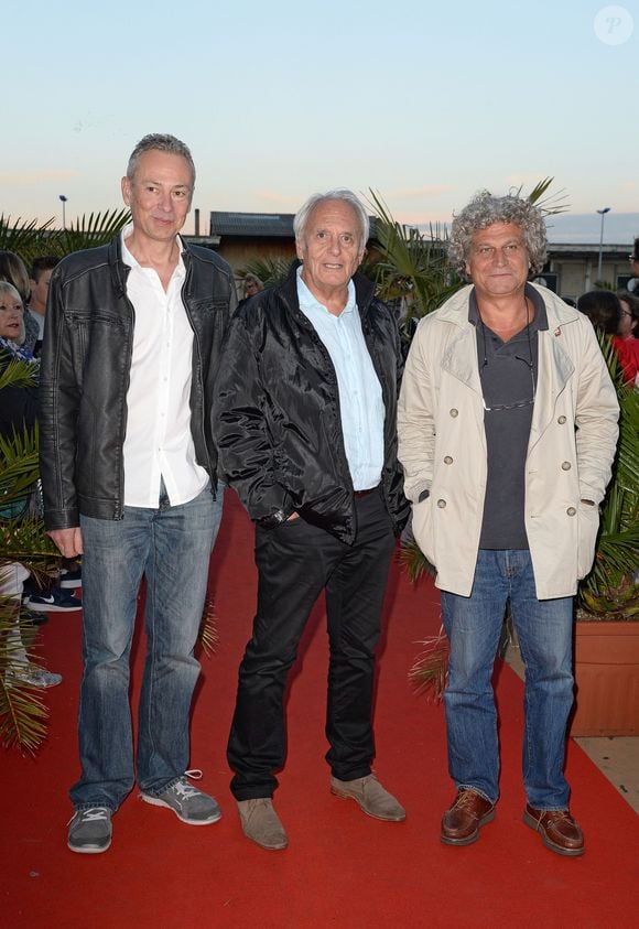 Le frère de Christian Clavier a assisté de prestigieux cinéastes : François Leterrier, Claude Zidi, Philippe Galland... Mais il a été particulièrement marqué par sa participation au tournage de "L'été meurtrier", film culte de Jean Becker avec Isabelle Adjani et Alain Souchon.

Stéphane Clavier à la cérémonie de clôture dans le cadre du 17e Festival de la Fiction TV à La Rochelle, France, le 12 septembre 2015. Pascal Baril/Planete Bleue/ABACAPRESS.COM