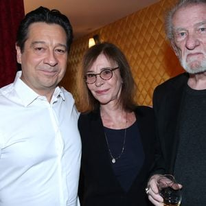 Exclusif - Avant d'entrée en scène, Laurent Gerra reçoit dans sa loge ses Amis Eddy Mitchell et sa femme Muriel au spectacle "Laurent Gerra se met à table!" au Casino de Paris le 19 décembre 2024.

© Bertrand Rindoff / Bestimage