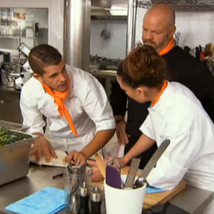 Après avoir évolué dans la restauration gastronomique et dirigé plusieurs restaurants d’hôtels étoilés, cet ancien candidat de "Top Chef" a pris la décision de tout changer en ouvrant une sandwicherie à Rennes.


"Top Chef"