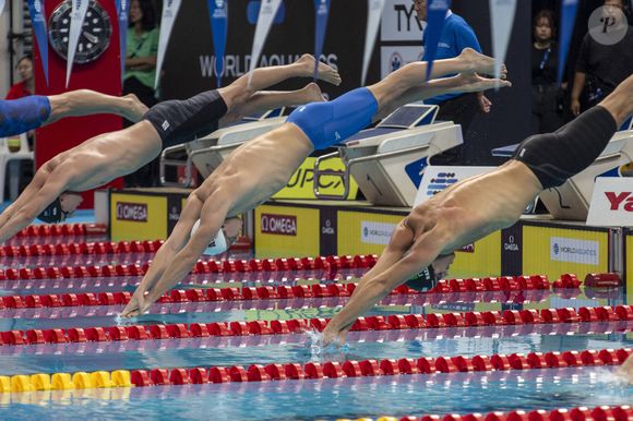 Léon Marchand au 200m quatre nages individuel masculin lors des 22e Championnats du monde aquatiques à la WAC Arena de Singapour, le 30 juillet 2025. 

Photo : PsnewZ / Bestimage