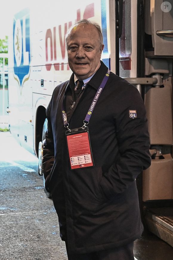 Joueur emblématique de l'Olympique lyonnais, il était devenu un proche conseiller de la direction. 
Bernard Lacombe (ol) lors du match de championnat de Ligue 1 Uber Eats opposant le Toulouse FC (TFC) à l'Olympique Lyonnais (OL) au Stadium TFC à Toulouse, France, le 14 avril 2023. L'OL a gagné 2-1. © Thierry Breton/Panoramic/Bestimage