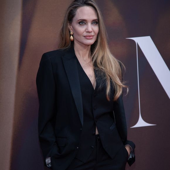 Angelina Jolie assiste à la projection de gala de « Maria » lors de la 68e édition du Festival du film de Londres du BFI, au Royal Festival Hall, le 18 octobre 2024, à Londres, au Royaume-Uni. © Loredana Sangiuliano/SOPA Images via ZUMA Press Wire/Bestimage