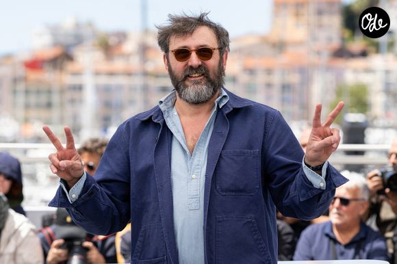 Quentin Dupieux au photocall du film "Full Phil" lors du 79ème Festival International du Film de Cannes, France, le 16 mai 2026.

© Jacovides-Moreau/bestimage