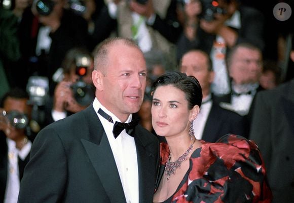 Bruce Willis et Demi Moore au Festival de Cannes 1997 pour la première du " 5ème élément ", France le 20 mai 1997. Photo par ZUMA/ABACAPRESS.COM