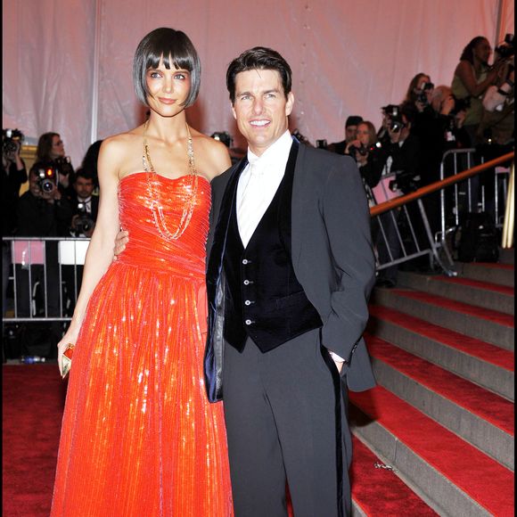 Tom Cruise et Katie Holmes - Soirée de gala au Metropolitan Museum de New York pour l'exposition "Superheroes : Fashion and Fantasy" le 5 mai 2008