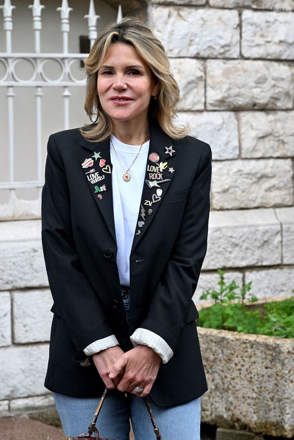 Laura Tenoudji, la femme de C.Estrosi - Le maire de Nice C.Estrosi, candidat à sa réélection, et sa femme L.Tenoudji votent au premier tour des élections municipales, le 15 mars 2026.
© Bruno Bebert / Bestimage