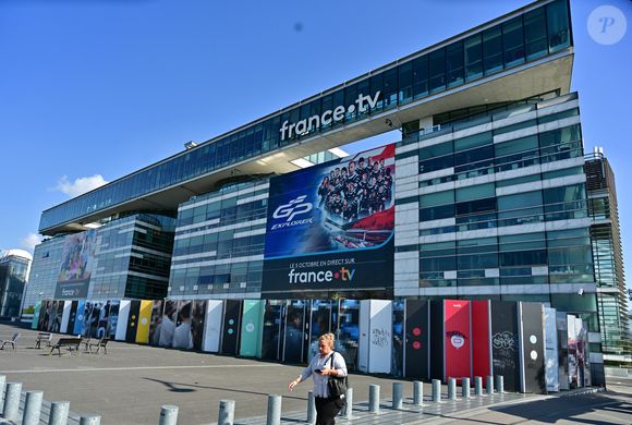Illustration du siège de France Télévisions à Paris, France, le 29 septembre 2025. France Télévisions aborde une rentrée particulièrement houleuse, sur fond d'attaques frontales visant l'audiovisuel public.
 © Christian Liewig/Bestimage