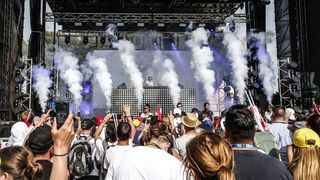 Une pointure française de la musique met un terme à sa carrière en plein Festival !