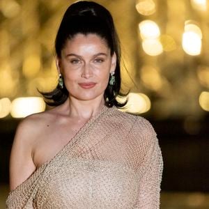 Laetitia Casta - Photo Call du « Le Grand Diner du Louvre « lors de la Fashion Week  à Paris le 5 mars 2025. © Olivier Borde /Bestimage