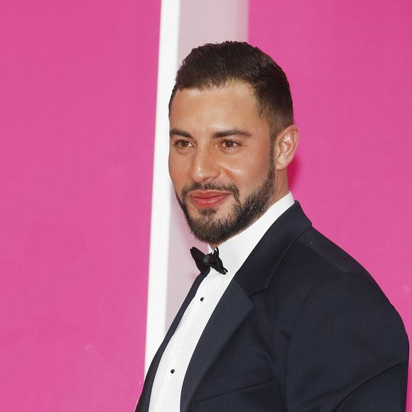 Depuis sa disparition il y a près de trois ans, Marwan Berreni laisse un immense vide chez ses anciens collègues de "Plus belle la vie".

Marwan Berreni lors du photocall de "Plus Belle La Vie" lors du festival Cannes Series.

© Denis Guignebourg/Bestimage