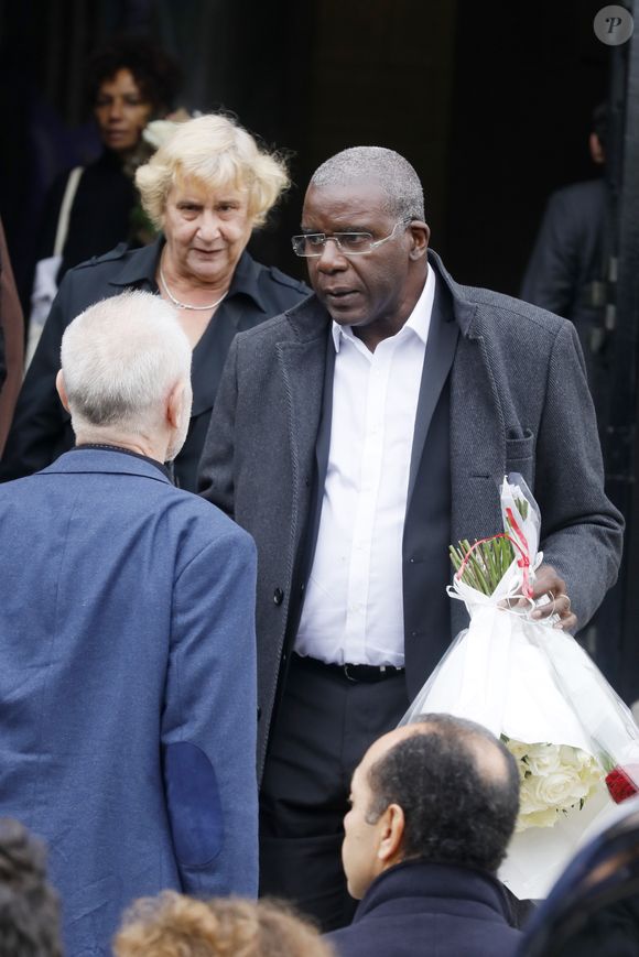 Jacques Martial (Frère du défunt) - Arrivées et sorties des obsèques de Jean-Michel Martial au cimetière du Père Lachaise à Paris. Le 23 octobre 2019. © AGENCE / BESTIMAGE
