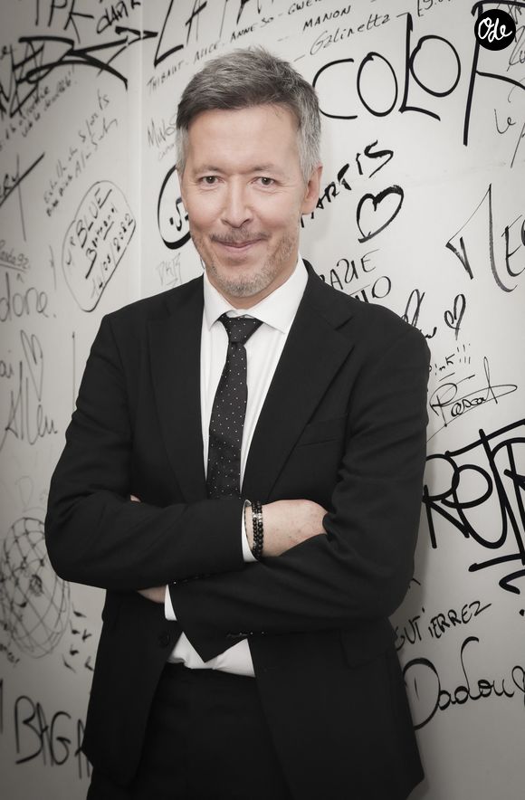 "Samedi d'en rire" va continuer à la rentrée et Jean-Luc Lemoine avait même été contacté peu auparavant pour préparer les premiers tournages de la huitième saison.

Jean-Luc Lemoine - Backstage - Enregistrement de l'émission "Le Grand Show de l'Humour : 50 ans de sketchs inoubliables", diffusée le 8 avril sur France 3.

© Jack Tribeca / Bestimage