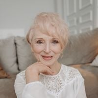 Regina Pallás, pharmacienne : "Si j’avais 65 ans, ma trousse de maquillage contiendrait toujours une crème contour des yeux et une protection solaire"