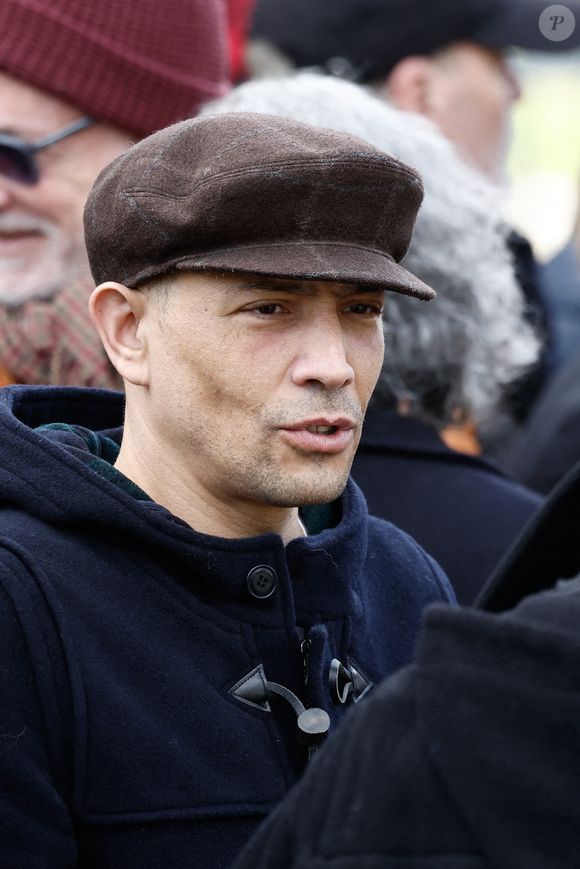 Steevy Boulay - Sorties des obsèques d'Isabelle Mergault à la Coupole du Père-Lachaise à Paris le 30 mars 2026. Photo par Cyril Moreau - Dominique Jacovides / Bestimage