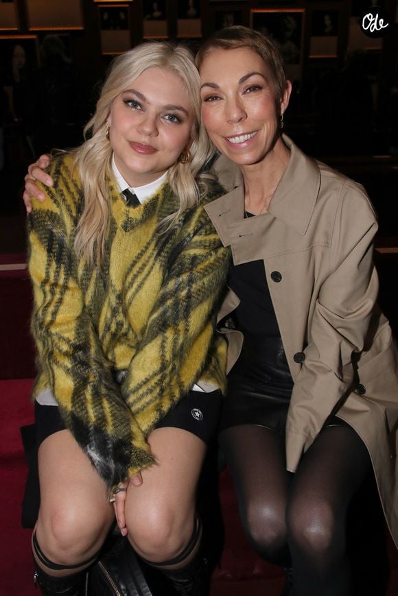 Louane Emera et Mathilde Favier - Défilé Dior Prêt-à-porter Automne/Hiver 2022/2023 dans le cadre de la Fashion Week de Paris, France, le 1er Mars 2022. © Borde-Rindoff/Bestimage