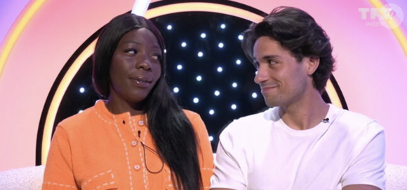Il confie : "Cette décision elle n'est pas du tout facile pour moi mes potes (...) J'ai pas envie que ça soit perçu comme un manque de courage". Cependant et malgré ce départ, il remercie les équipes de TF1 et rappelle que ce jeu est "incroyable".

Mayer dans Secret Story TF1