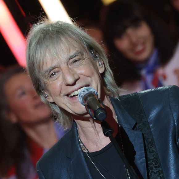 Jean-Louis Aubert - Les célébrités se mobilisent pour la 38ème édition du Téléthon dans les studios de France 2 à Paris © Coadic Guirec / Bestimage