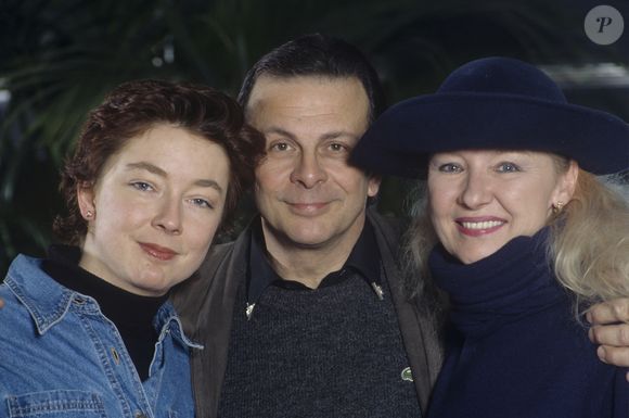 En France, à Paris, rendez-vous avec Roland Giraud entouré de sa femme Maaïke Jansen et sa fille Géraldine. Le 29 janvier 1997
© Bruno Schneider via Bestimage