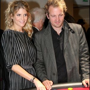 Et Charlie, son premier garçon, fruit de ses amours avec le regretté Jocelyn Quivrin 

Photo exclusive - Alice Taglioni, Jocelyn Quivrin - Inauguration de la boutique Cartier, rue du Faubourg Saint-Honoré à Paris. BERTRAND RINDOFF PETROFF / BESTIMAGE