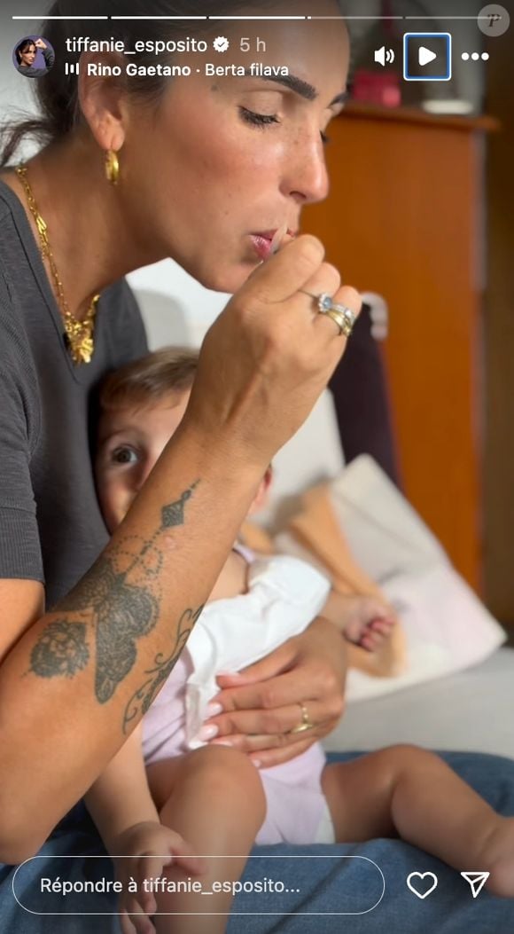 Tiffanie Esposito (Familles nombreuses) avec sa fille Giulia sur Instagram le 25 août 2025.