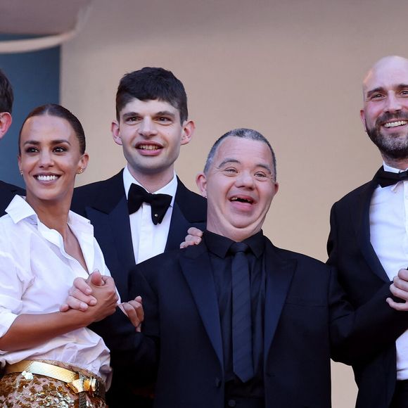 Avec plus de 10 millions de spectateurs en France, et pas loin d'un million de plus en Europe et au Québec, "Un p'tit truc en plus" est devenu le 10e film français qui a connu le plus grand succès dans les salles, dans l'Hexagone.

Alice Belaidi et l'équipe du film "Un p'tit truc en plus" (avec Arnaud Toupense, au centre) et Thierry Frémaux - Montée des marches du film "Le comte de Monte-Cristo" lors du Festival International du Film de Cannes, au Palais des Festivals à Cannes. © Jacovides-Moreau / Bestimage