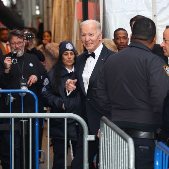 New York, NY  - Former President Joe Biden and wife Jill Biden attend the "Othello" opening night at the Barrymore Theater in Midtown in New York City.



Pictured: Joe Biden, Jill Biden
