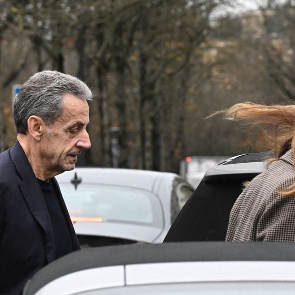 L'ancien président français a immédiatement réagi à cette condamnation.

Nicolas Sarkozy et sa femme Carla Bruni vont déjeuner au restaurant Le Flandrin à Paris le lendemain de la sortie de prison de l'ancien président le 11 novembre 2025.