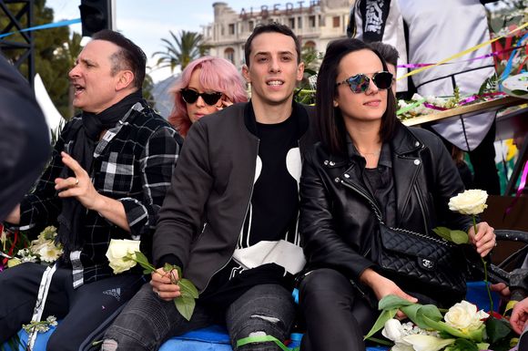 Jean-Marc Généreux, Jaclyn Spencer, Grégoire Lyonnet et sa compagne Alizée - La troupe de Danse avec les Stars participe à la 4ème bataille de Fleurs dans le cadre du Carnaval 2016 à Nice le 24 février 2016. © Bruno Bebert/Bestimage