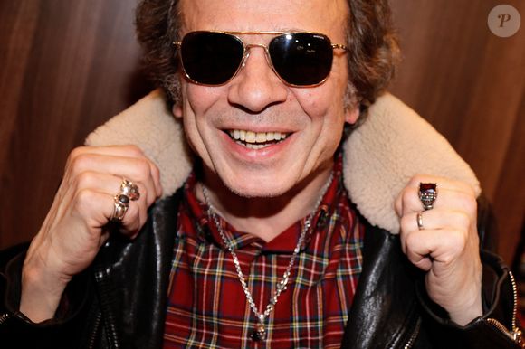 Philippe Manoeuvre pose lors du Salon Du Livre à Paris, France, en mars 2018. Photo par VIM/ABACAPRESS.COM