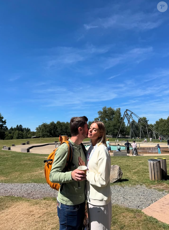 Roxanne et Michel Augoyard sont à la tête d'une fratrie de cinq enfants dans "Familles nombreuses, la vie en XXL" sur TF1.