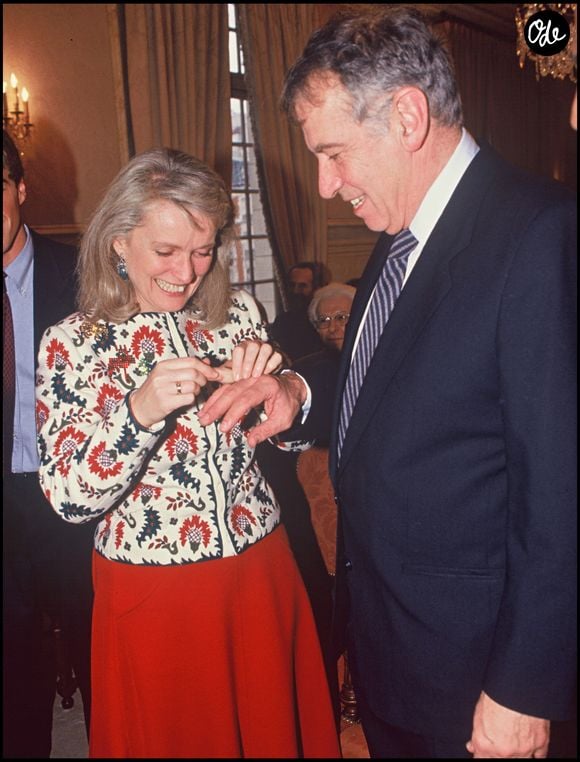 Dernière épouse du réalisateur Roger Vadim, elle a partagé avec lui douze années d'un bonheur intense.

Archives - Le mariage de Roger Vadim et Marie-Christine Barrault à Levallois Perret en 1990.

© Bestimage