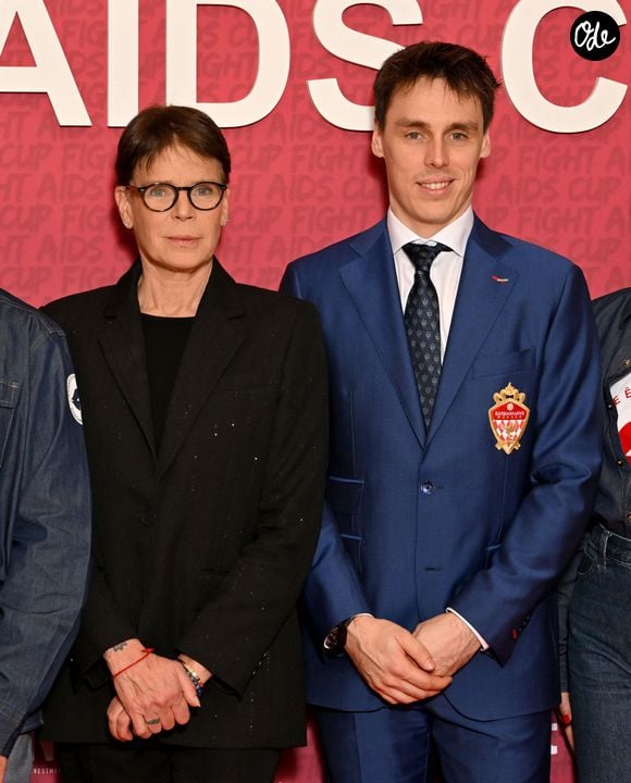 Le fils de Stéphanie de Monaco espère ainsi éviter que des internautes ne soient victimes de cette tentative d'escroquerie.

La princesse Stéphanie de Monaco et Louis Ducruet durant la soirée de gala du "Fight Aids Cup 2026" à l'hôtel Fairmont Monte-Carlo à Monaco, le 24 janvier 2026.

© Bruno Bebert / Bestimage