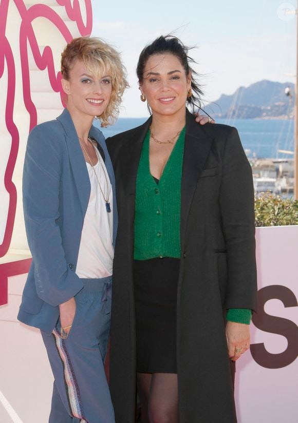 Sara Mortensen, Lola Dewaere de la série ASTRID ET RAPHAËLLE
CANNESERIES SAISON 5 au Palais des Festivals et des Congrès de Cannes, samedi 2 avril 2022. © Christophe Aubert via Bestimage