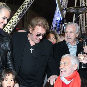 Jean-Paul Belmondo, Johnny Hallyday, sa femme Laeticia et leur fille Joy, Marcel Campion - Soirée d'inauguration de "Jours de Fetes" au Grand Palais a Paris, organisée par Marcel Campion, le 19 décembre 2013. © BAHI-CABREIRA / BESTIMAGE