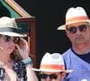 "7 ans", écrit l'héroïne de la série "Surface", dans la story de son compte Instagram, en ajoutant un cœur à son message.

Laura Smet et son compagnon Raphaël - Personnalités dans les tribunes lors des internationaux de France de Roland Garros à Paris. Le 10 juin 2017. © Jacovides - Moreau / Bestimage