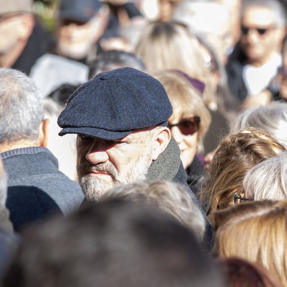 Le couple s'est rencontré en 1994 et a adopté en 2005 leur enfant Oscar-Louis.

Philippe Etchebest - Cérémonie en hommage à l'ancien maire de Bordeaux Nicolas Florian au Palais Rohan - hôtel de ville suivie des obsèques en la cathédrale Saint-André de Bordeaux, France, le 31 janvier 2025.  © Quentin Salinier/Bestimage