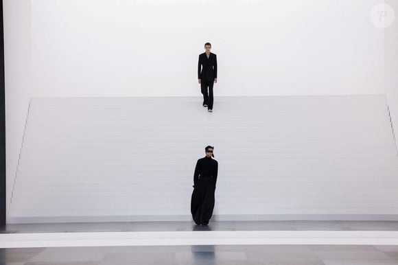 Delphine Arnault, présidente-directrice générale de Christian Dior Couture, a confirmé le départ du styliste 

Défilé Dior Homme à l'École-Militaire lors de la semaine de la mode masculine automne/hiver 2025-2026 à Paris, France, le 24 janvier 2025.