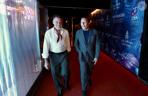 Jean-Roch et son frère, Dominique Pedri - J.Roch a reçu ses amis pour fêter la fermeture de son célèbre club privé, "VIP Room" à Saint-Tropez, après 29 ans d'existence, le 5 avril 2026. Après un dernier week-end de fête, du 3 au 5 avril 2026, le célèbre établissement sera remplacé par le "Lilly's Club".
© Luc Boutria / Nice Matin / Bestimage