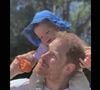 La longue chevelure de Lilibet a même été comparée à celle d'Ariel, la petite Sirène.

Le prince Harry avec son fils Archie.