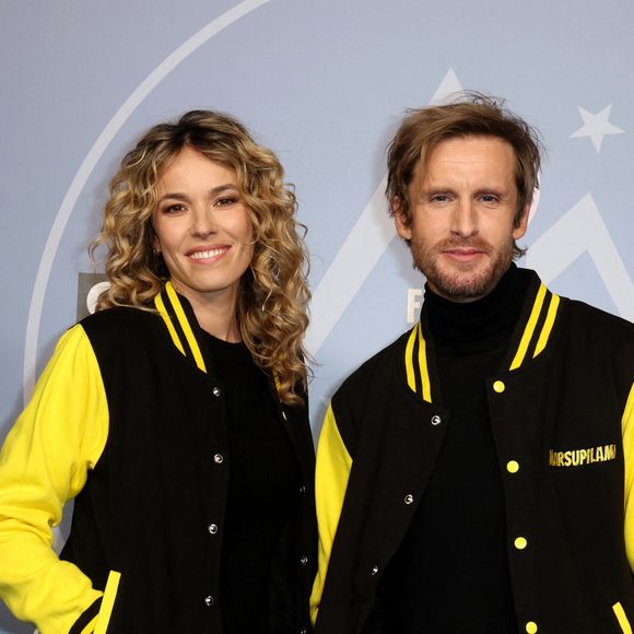 Elodie Fontan et son compagnon Philippe Lacheau - Tapis rouge lors du 29ème Festival International du Film de Comédie de l'Alpe d'Huez le 21 Janvier 2026. © Dominique Jacovides/Bestimage