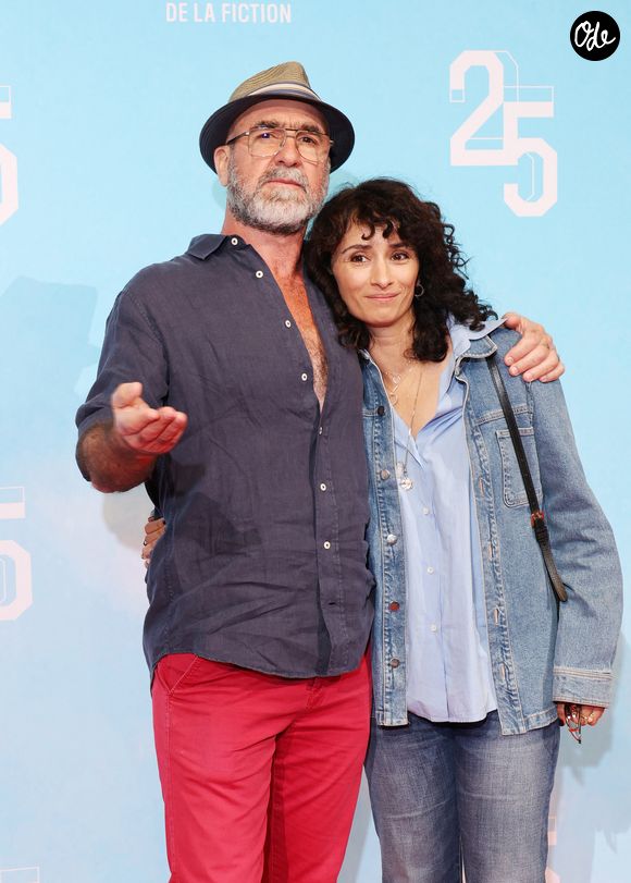 S'il va depuis découvert la vie au Portugal avec sa femme Rachida Brakni, l'ancienne star de Manchester United garde un attachement indéfectible pour ce petit coin parfait.

Eric Cantona et Rachida Brakni - Photocall de la série "Brigade anonyme" lors de la 25ème édition du Festival de la fiction de la Rochelle le 13 septembre 2023. © Denis Guignebourg / Bestimage