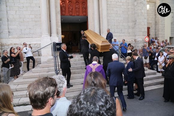 Illustrations lors des obsèques de Philippe Bouvard en l'église Notre-Dame de Bon Voyage à Cannes, le 31 août 2026.
© Chavaroche-Guignebourg / Bestimage
# | 00767805
