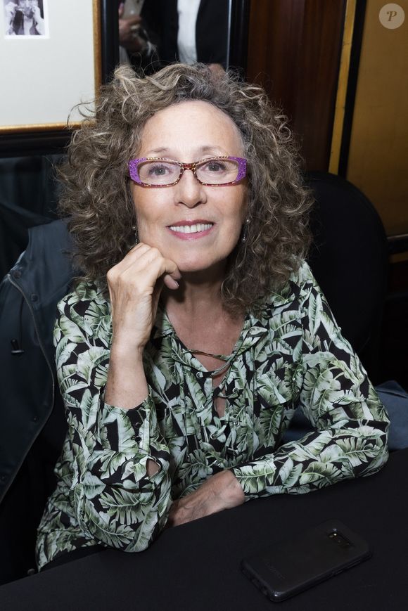 Mireille Dumas - Librairie éphémère au Fouquet's lors des remises du Prix du Livre de l'Art de Vivre Parisien, le 08/06/2022 - © Jack Tribeca / Bestimage